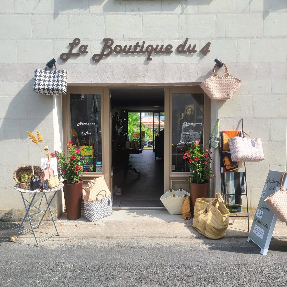 Entrée de la boutique